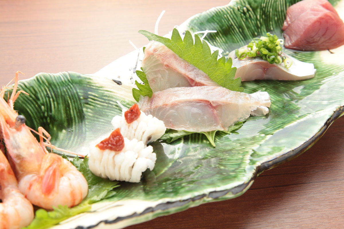 刺身盛り合わせの写真